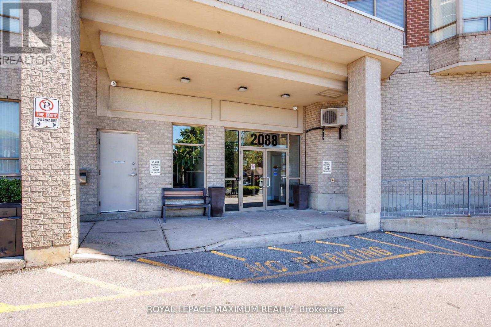 807 - 2088 Lawrence Avenue W, Toronto, Ontario  M9N 2Z9 - Photo 2 - W12369462