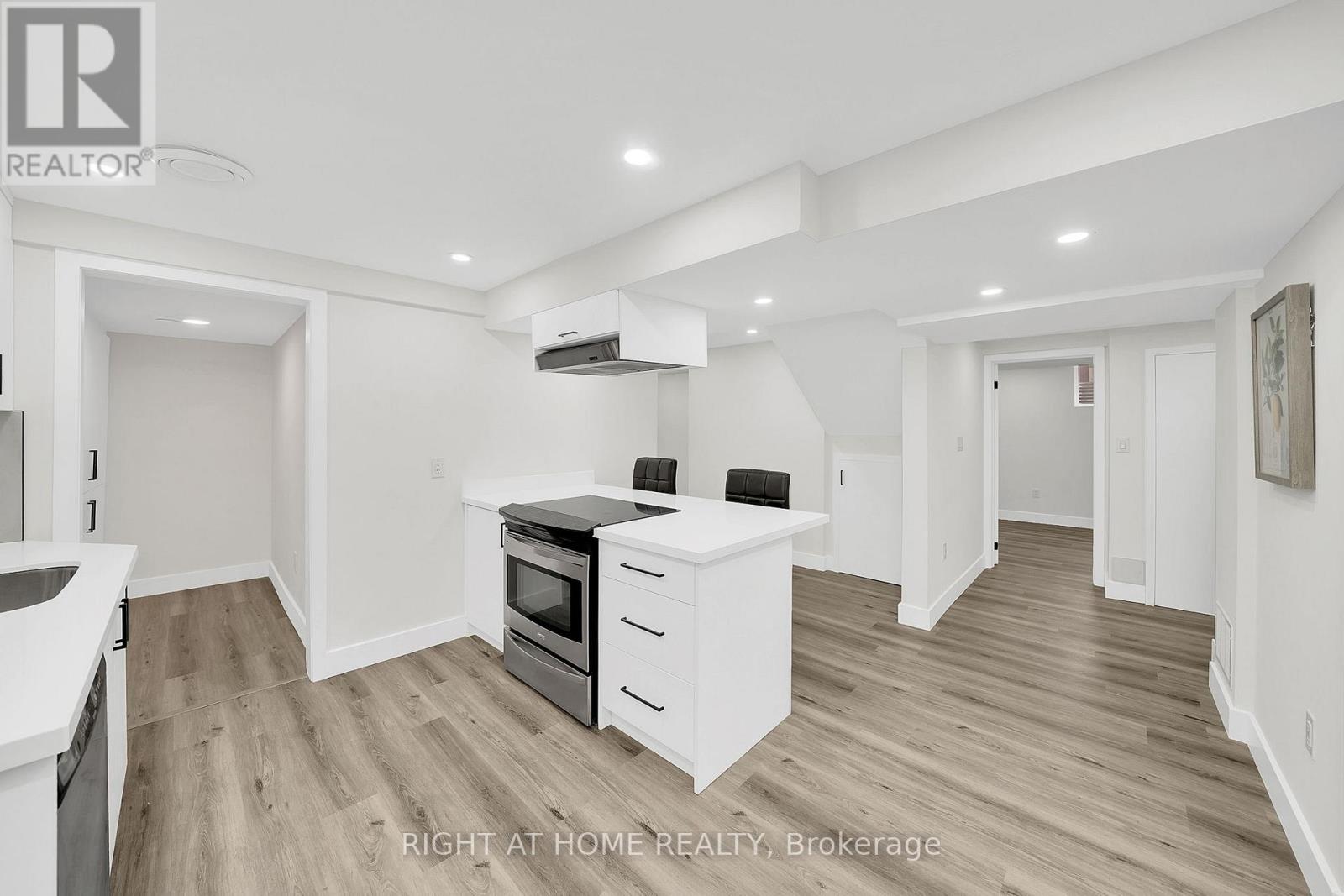 57 Wexford Road, Brampton, Ontario  L6Z 2W4 - Photo 37 - W12369463