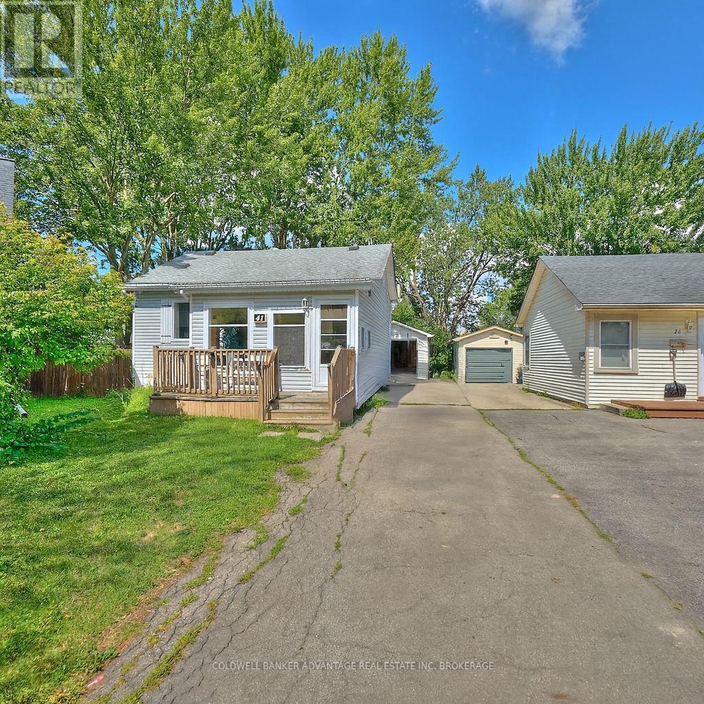 41 Dunkirk Court, Welland, Ontario  L3B 4W1 - Photo 1 - X12368275