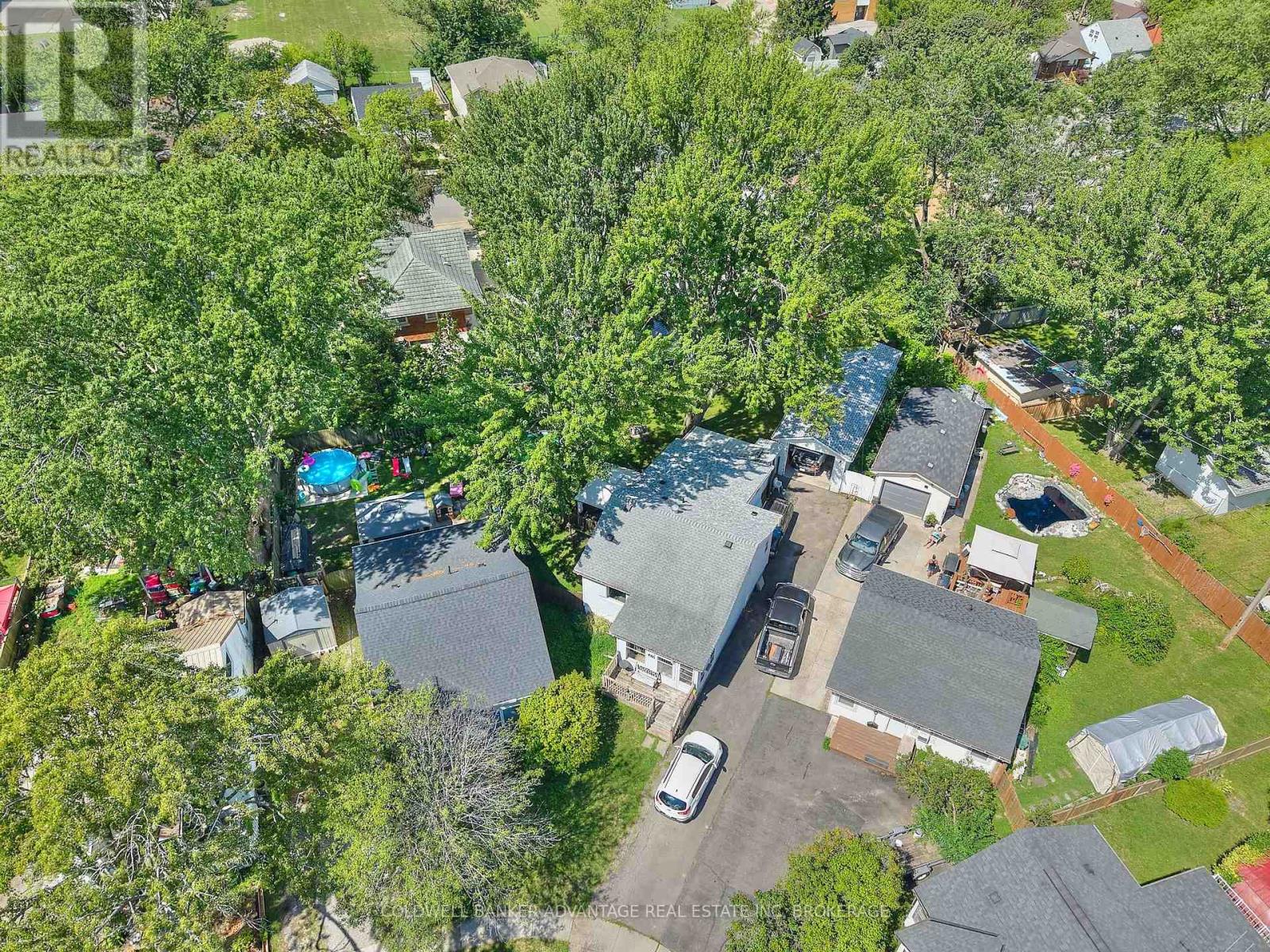 41 Dunkirk Court, Welland, Ontario  L3B 4W1 - Photo 3 - X12368275