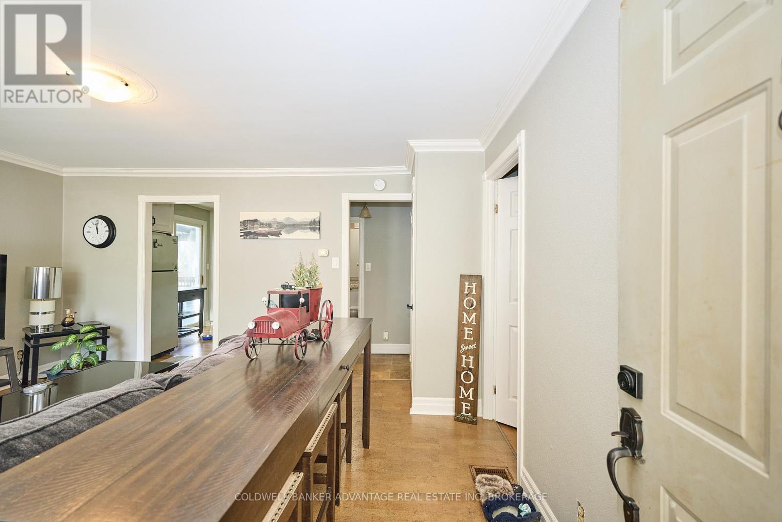 41 Dunkirk Court, Welland, Ontario  L3B 4W1 - Photo 4 - X12368275