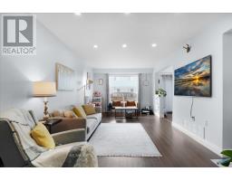 27 - 104 FRANCES AVENUE