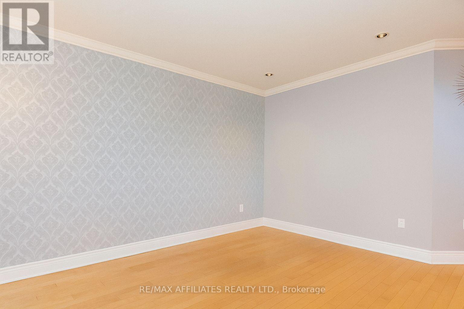 561 Aquaview Drive, Ottawa, Ontario  K4A 4V4 - Photo 3 - X12369489