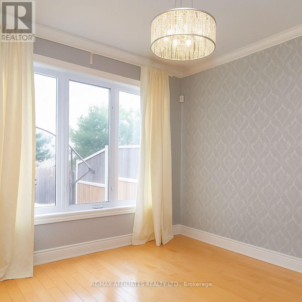 561 Aquaview Drive, Ottawa, Ontario  K4A 4V4 - Photo 4 - X12369489
