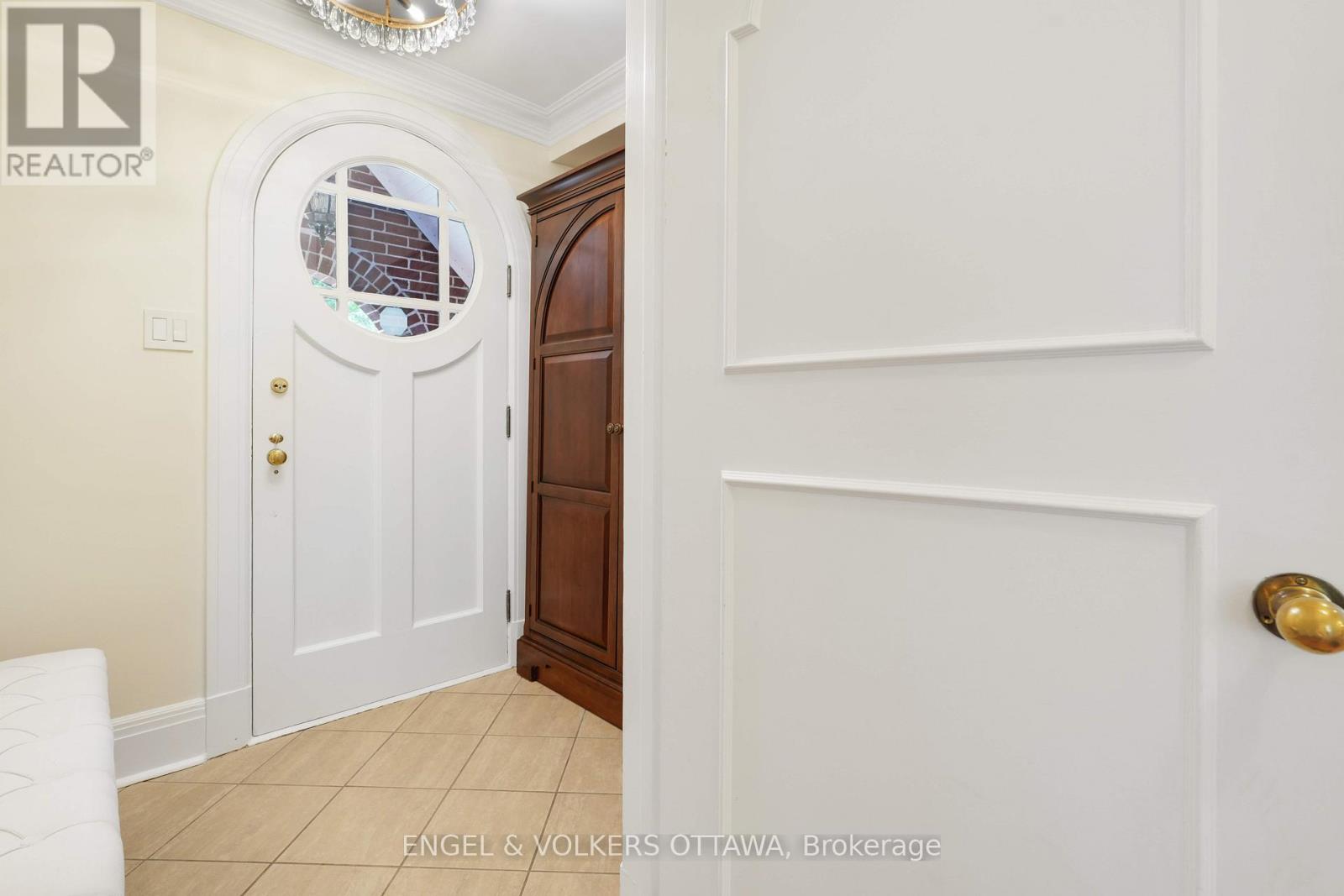 Property at 386 ASHBURY ROAD image 4