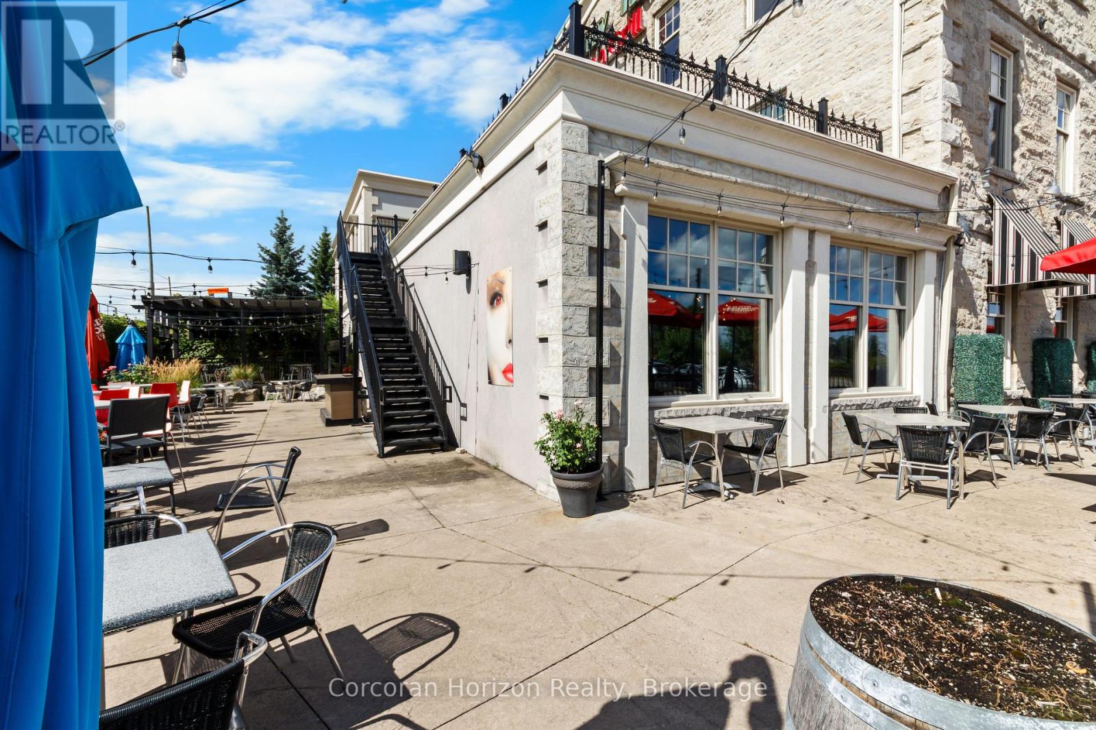 271 Merritt Street, St. Catharines (Oakdale), Ontario  L2T 1K1 - Photo 37 - X12369475