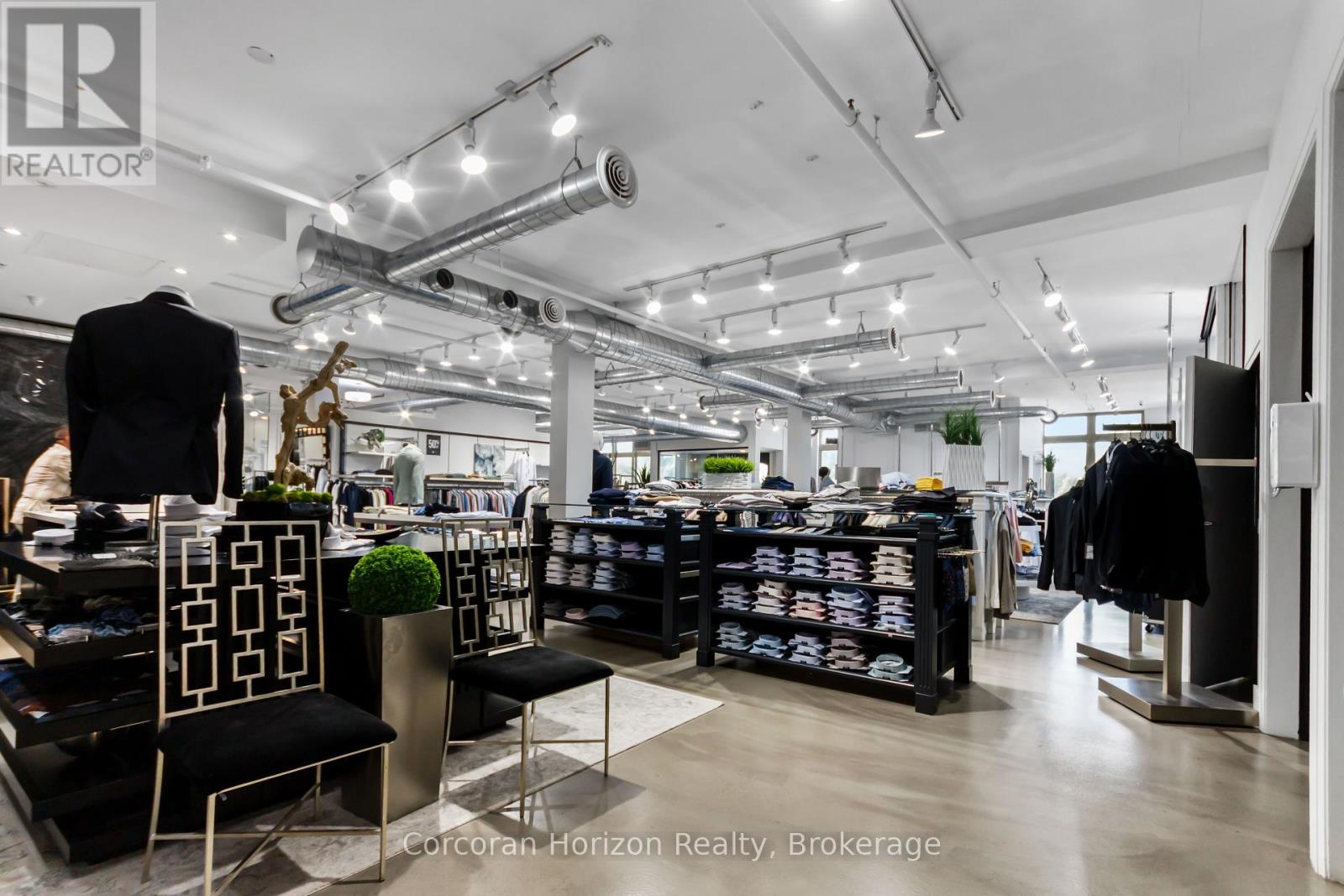 271 Merritt Street, St. Catharines (Oakdale), Ontario  L2T 1K1 - Photo 47 - X12369475