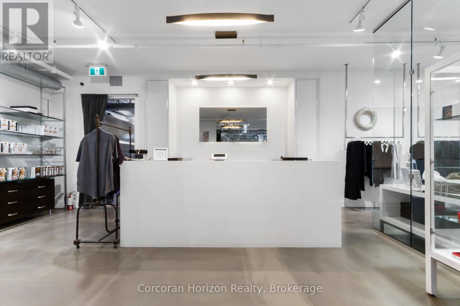 271 Merritt Street, St. Catharines (Oakdale), Ontario  L2T 1K1 - Photo 48 - X12369475