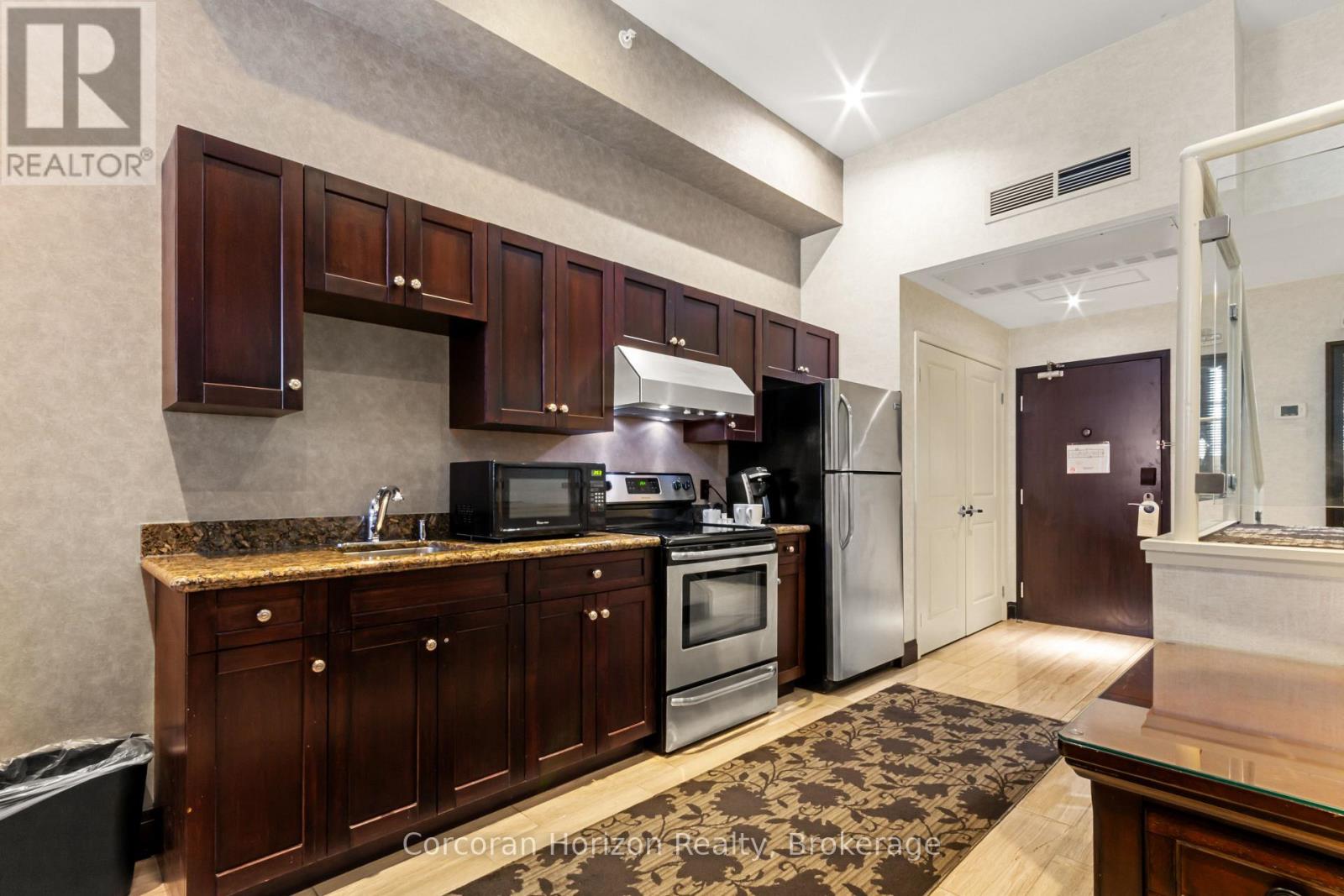 271 Merritt Street, St. Catharines (Oakdale), Ontario  L2T 1K1 - Photo 8 - X12369475