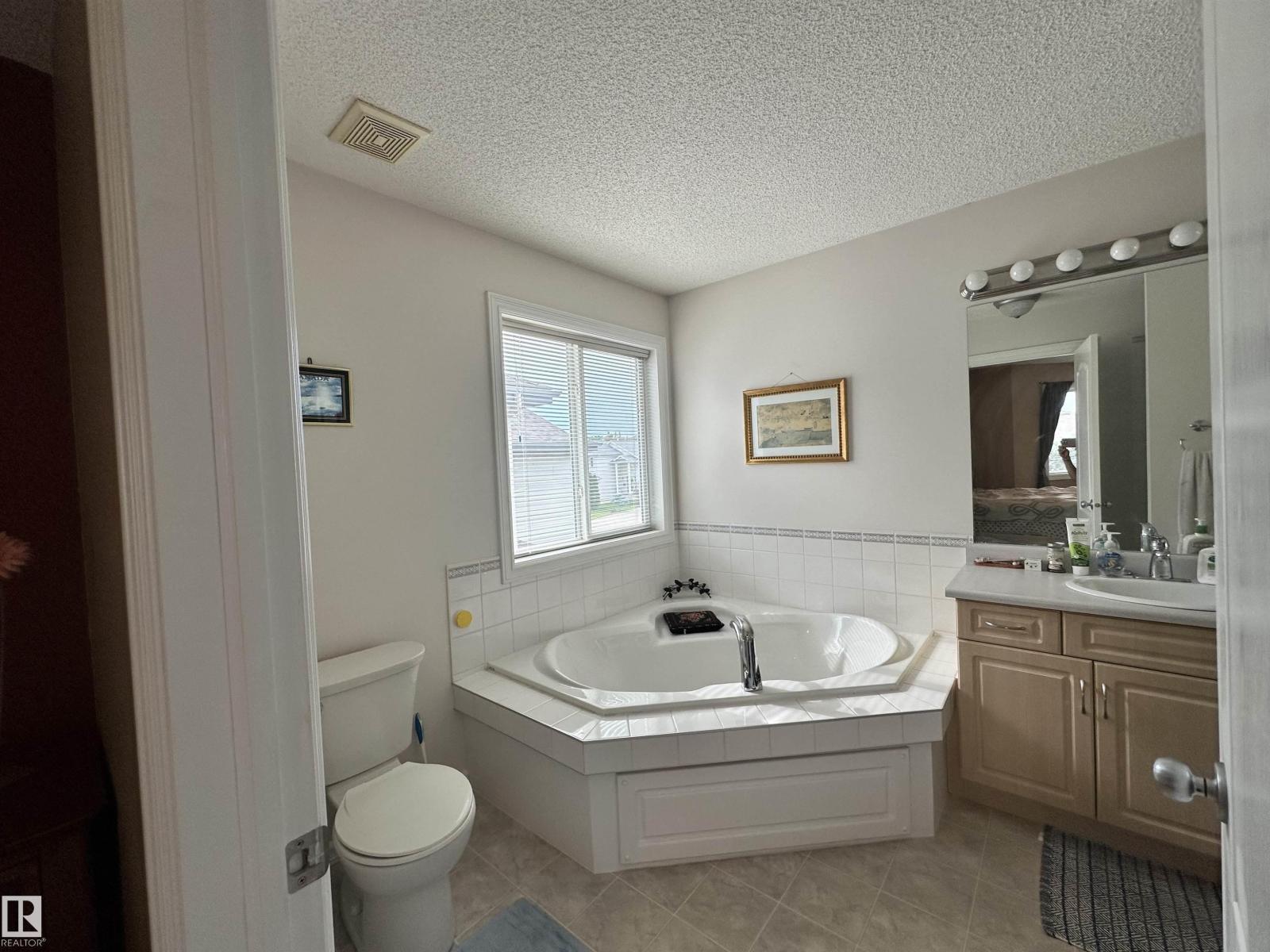4619 151 Av Nw, Edmonton, Alberta  T5Y 3A1 - Photo 16 - E4452194