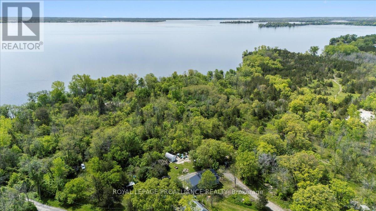 31 ASHE CRESCENT, Belleville, Ontario