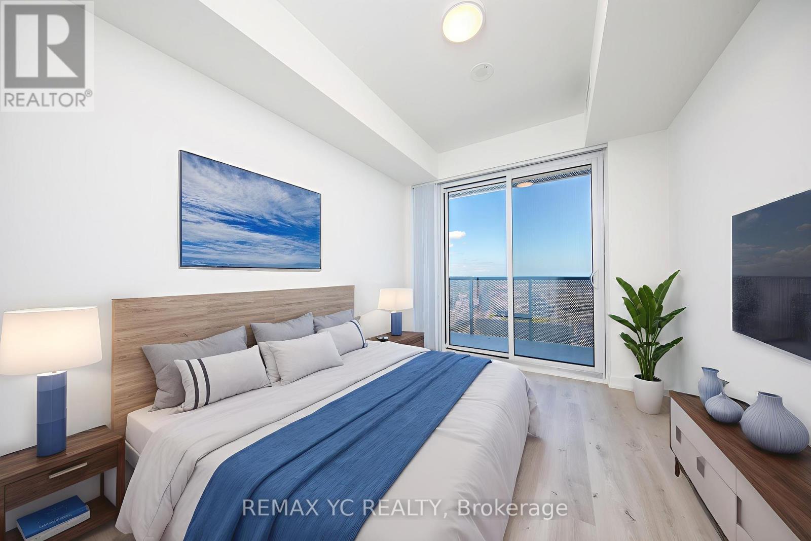 6606 - 138 Downes Street, Toronto, Ontario  M5E 0E4 - Photo 16 - C12364622