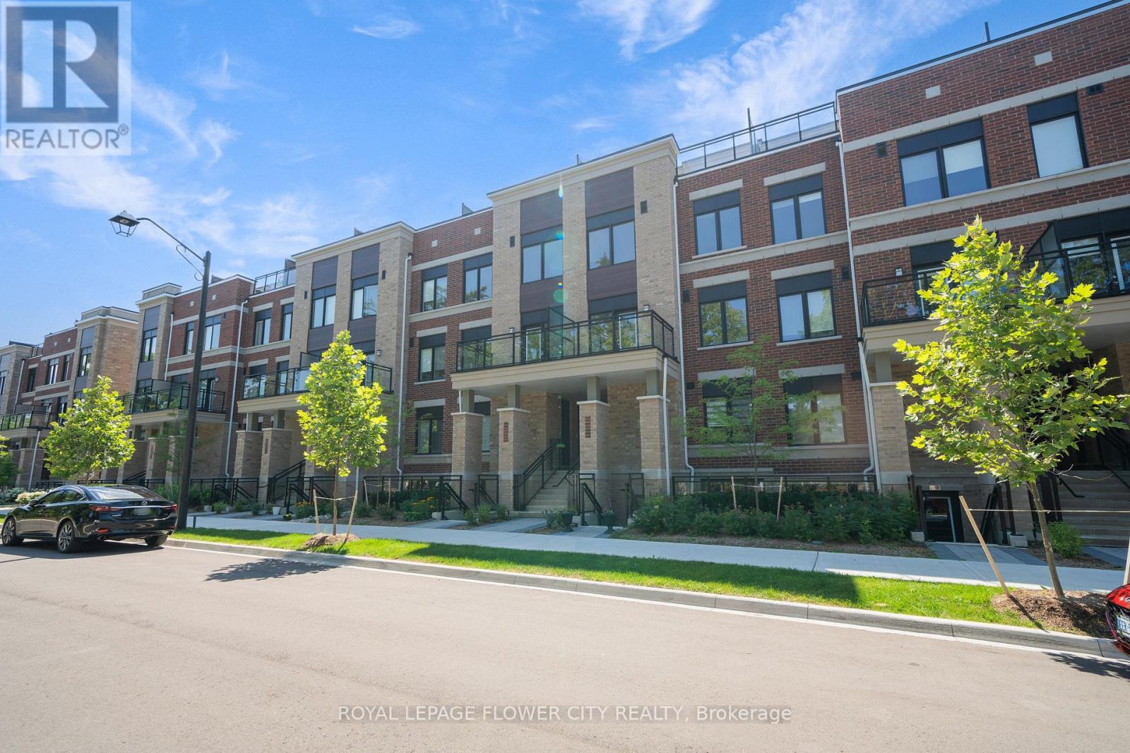 2304 - 58 Elizabeth Street S, Richmond Hill, Ontario  L4C 5W2 - Photo 3 - N12320484