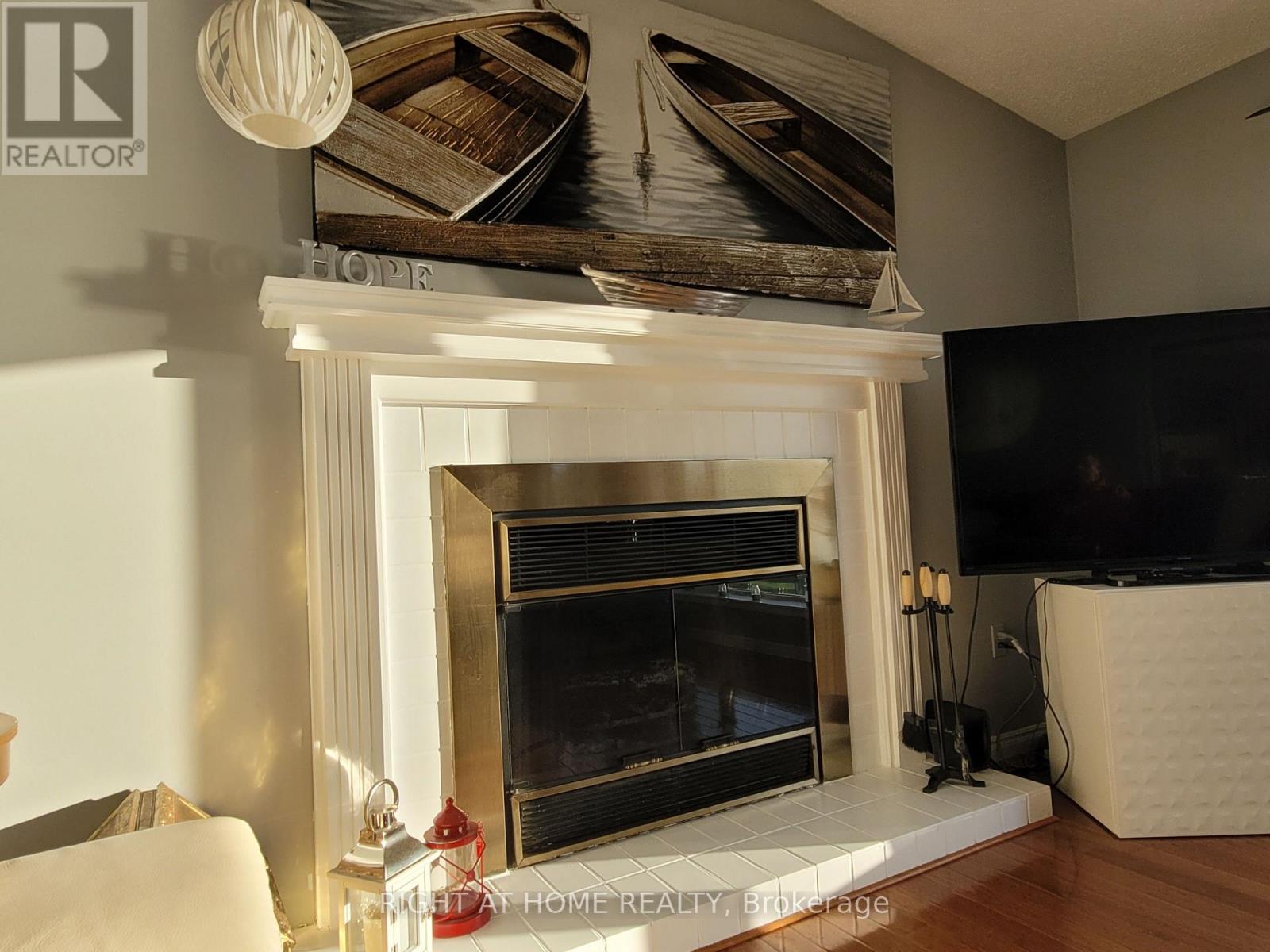 138 Starr Boulevard, Kawartha Lakes, Ontario  K0M 2C0 - Photo 7 - X12368504
