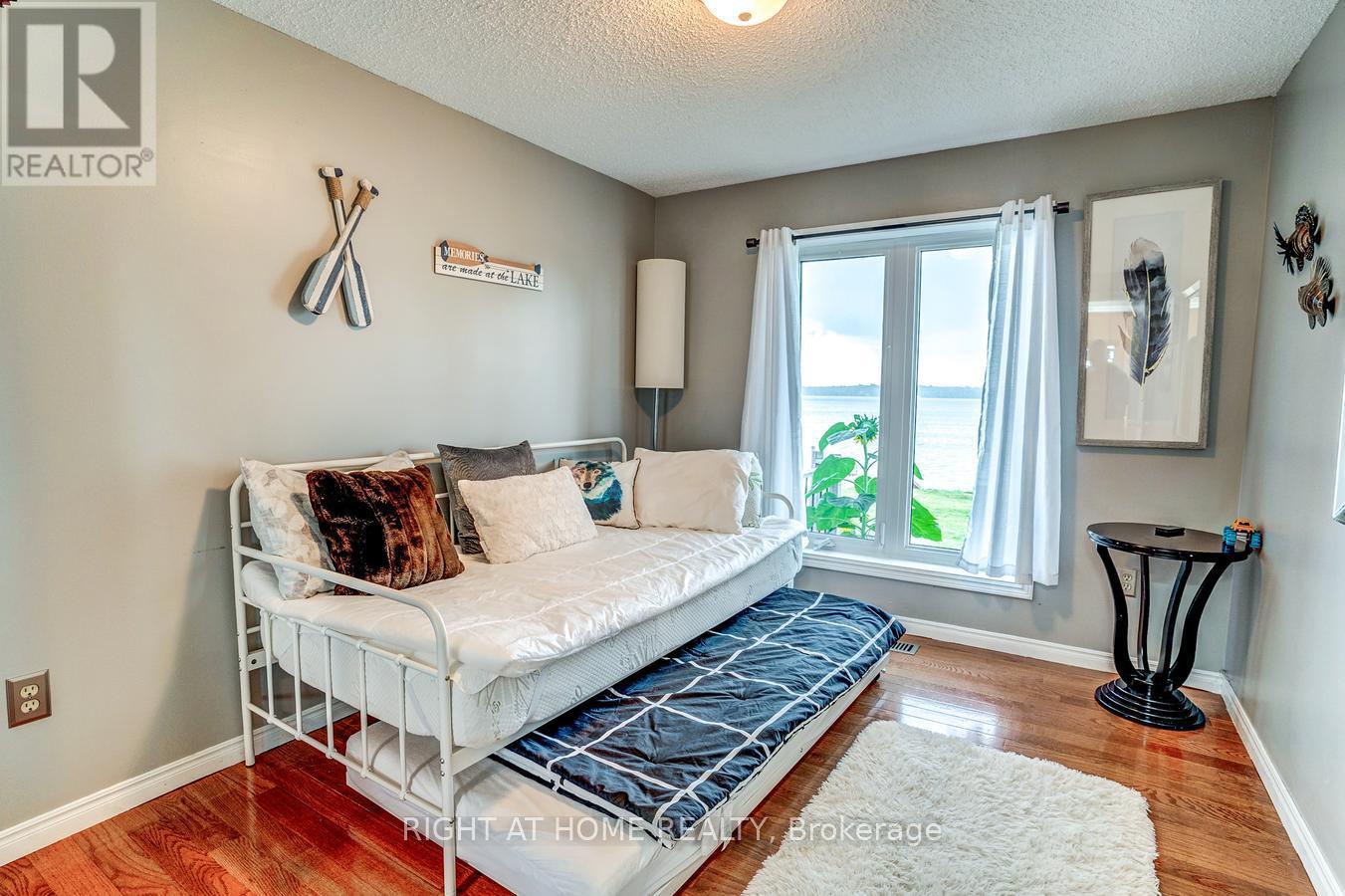 138 Starr Boulevard, Kawartha Lakes, Ontario  K0M 2C0 - Photo 10 - X12368504