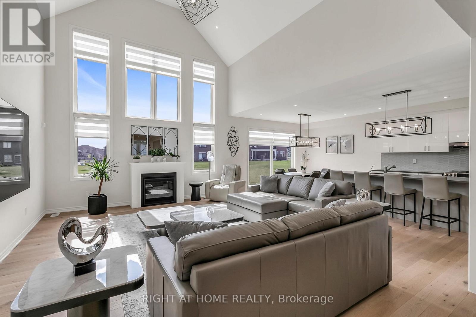 96 Marigold Boulevard, Adjala-Tosorontio, Ontario  L0G 1W0 - Photo 6 - N12369494