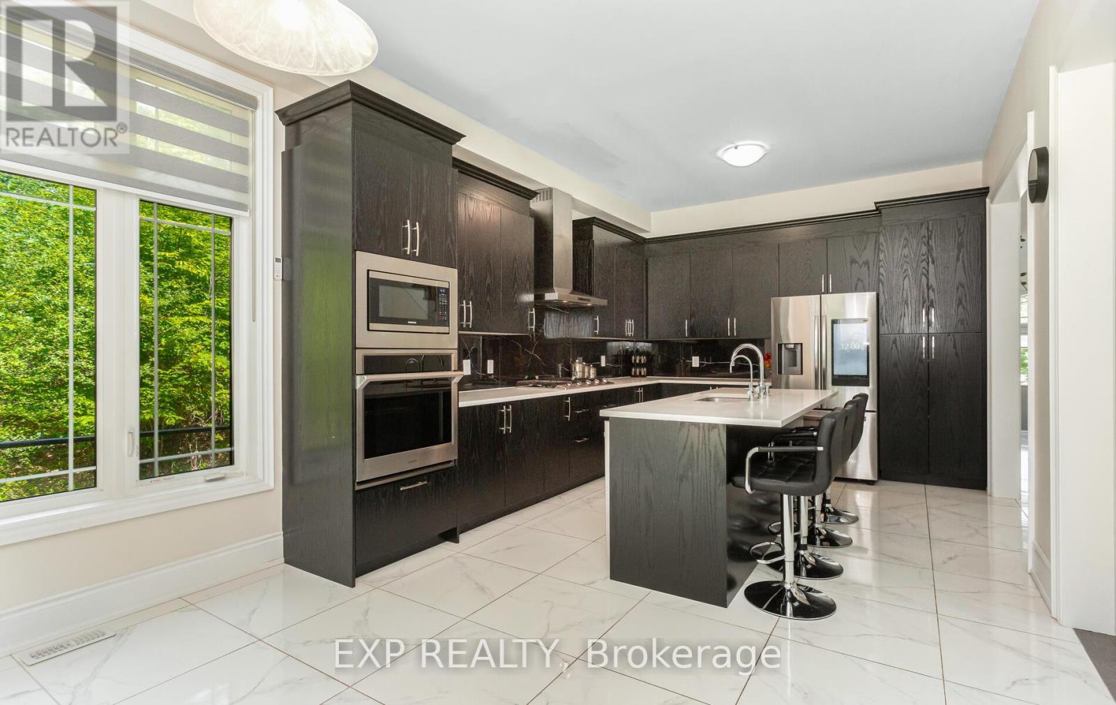 32 Daisy Meadow Crescent, Caledon, Ontario  L7C 3A3 - Photo 15 - W12369506