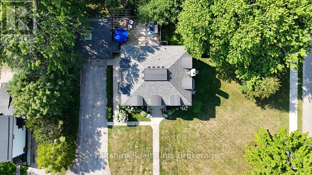 64 South Street W, Aylmer, Ontario  N5H 1R1 - Photo 3 - X12369516