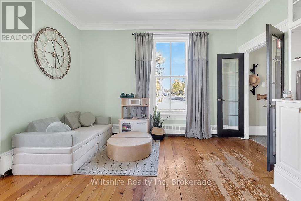 64 South Street W, Aylmer, Ontario  N5H 1R1 - Photo 6 - X12369516