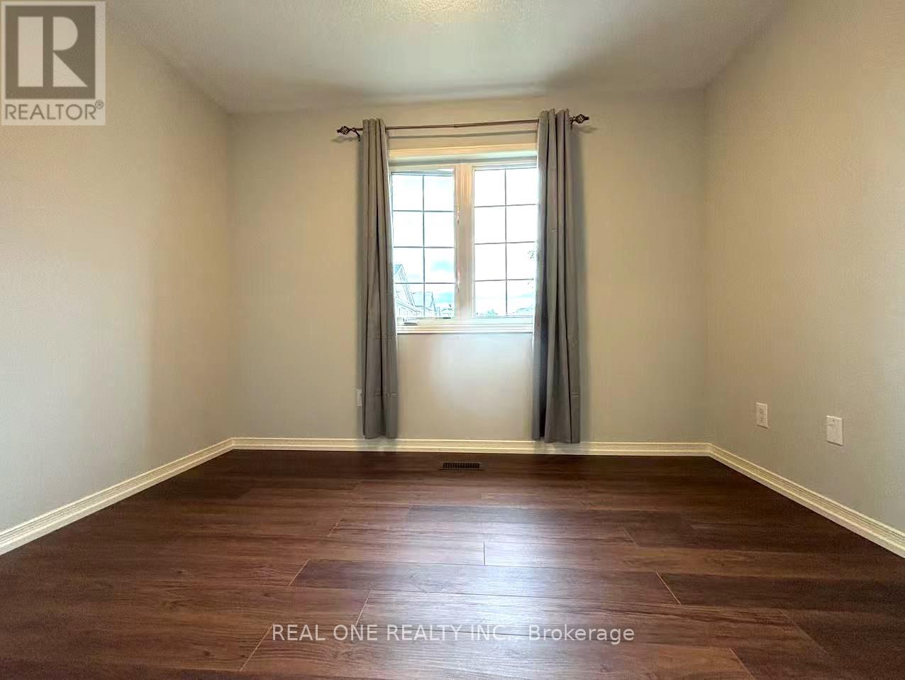 15 Adam Oates Heights, Toronto (Downsview-Roding-Cfb), Ontario  M3L 0G3 - Photo 28 - W12360670