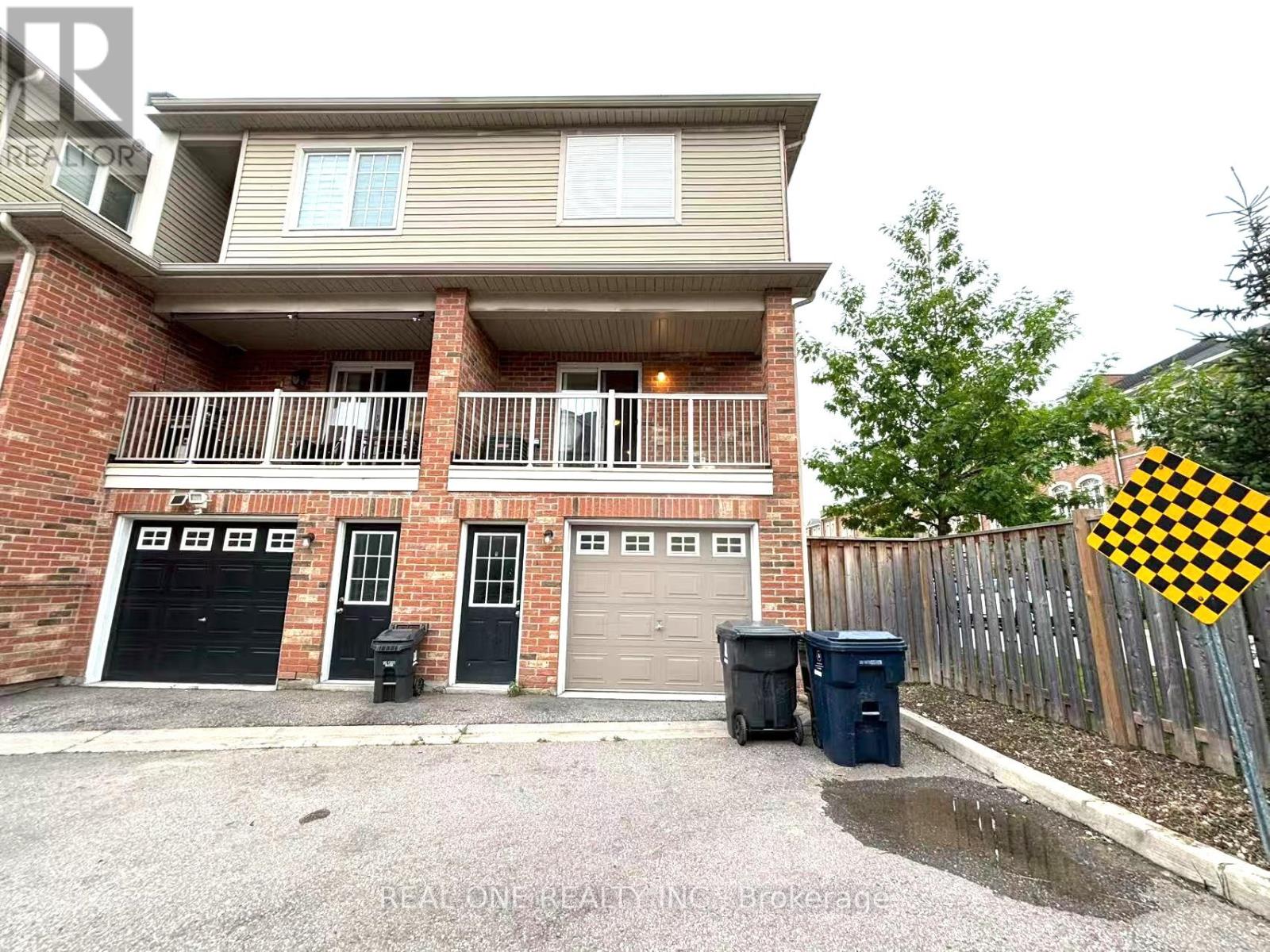 15 Adam Oates Heights, Toronto (Downsview-Roding-Cfb), Ontario  M3L 0G3 - Photo 37 - W12360670