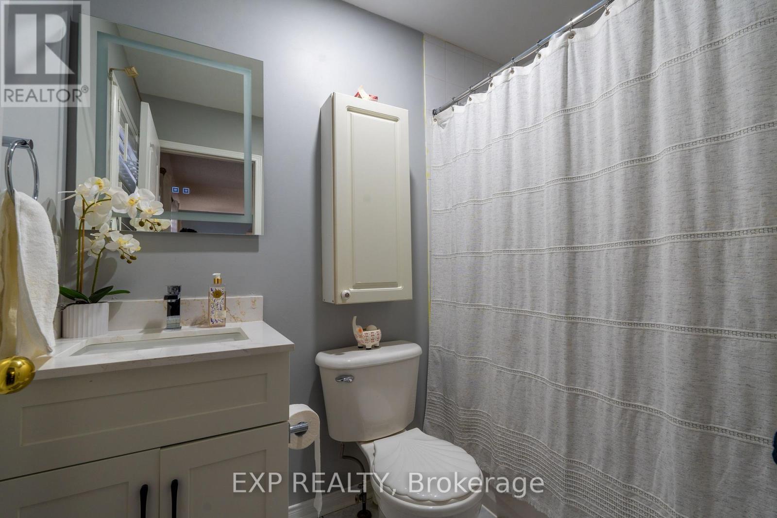 37 Farthingale Crescent, Brampton, Ontario  L7A 1S8 - Photo 20 - W12369520