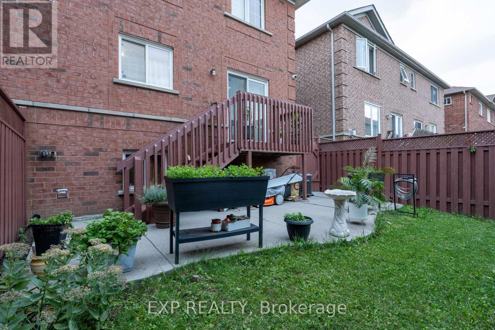 37 Farthingale Crescent, Brampton, Ontario  L7A 1S8 - Photo 30 - W12369520