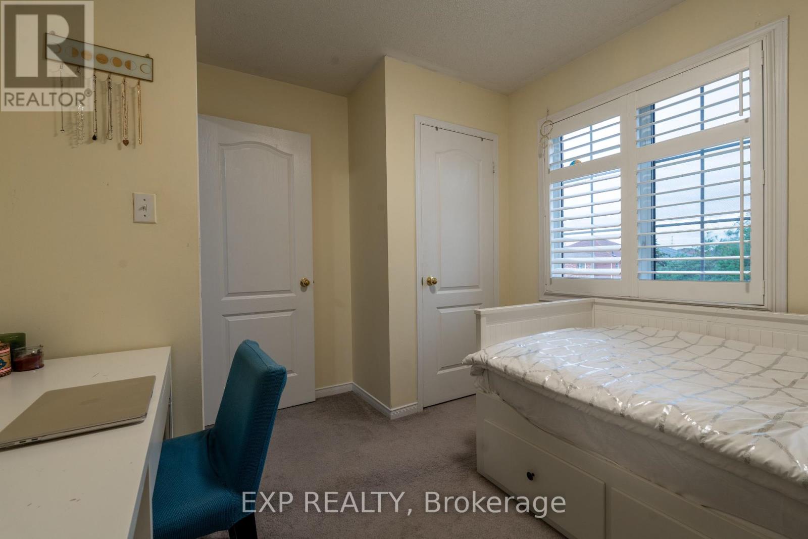 37 Farthingale Crescent, Brampton, Ontario  L7A 1S8 - Photo 22 - W12369520