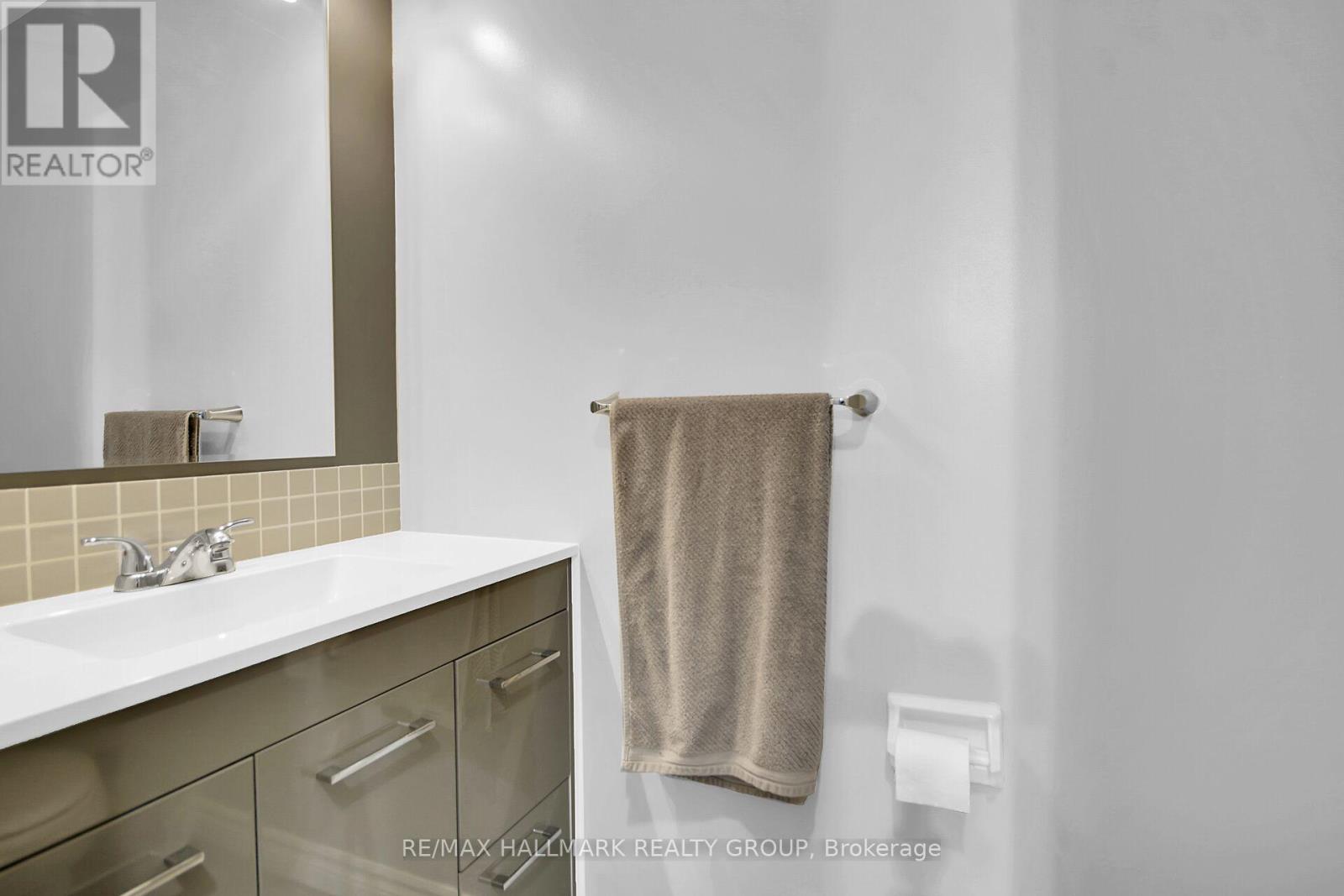 113 - 2570 Southvale Crescent, Ottawa, Ontario  K1B 5B6 - Photo 18 - X12369536
