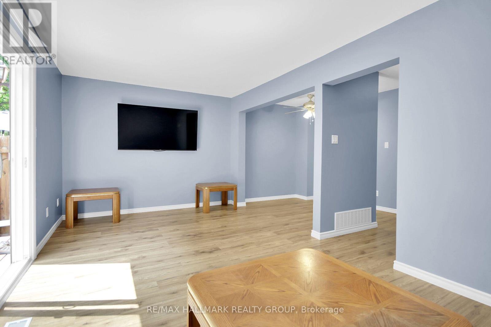 113 - 2570 Southvale Crescent, Ottawa, Ontario  K1B 5B6 - Photo 9 - X12369536