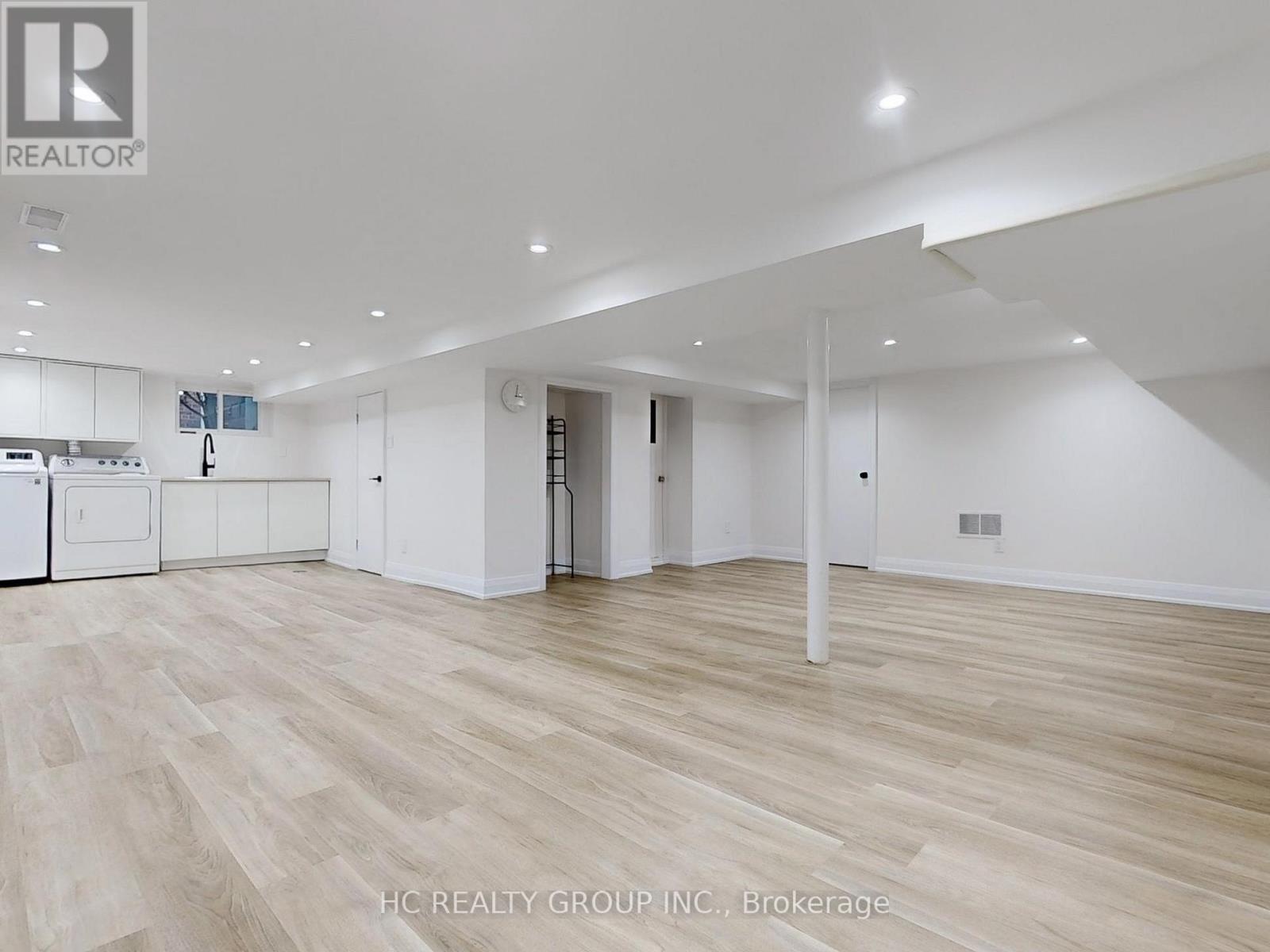 124 Lawrence Avenue E, Toronto, Ontario  M4N 1S8 - Photo 38 - C12369459