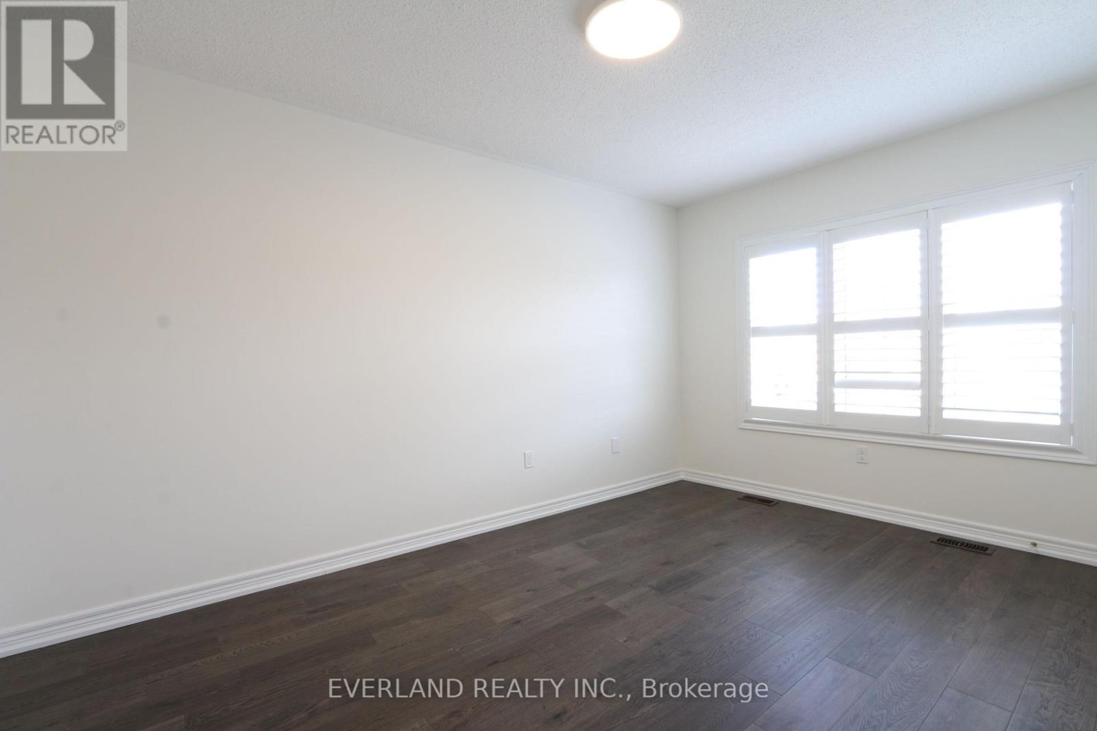 51 Lucida Court, Whitchurch-Stouffville (Stouffville), Ontario  L4A 1S1 - Photo 13 - N12369535