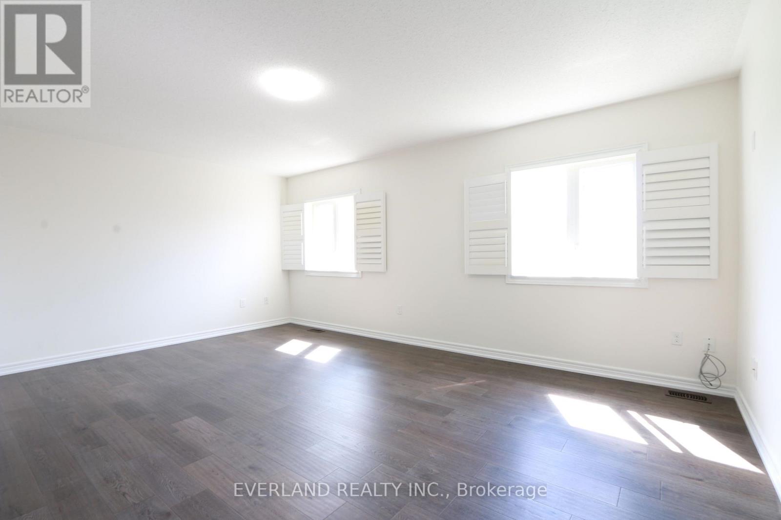 51 Lucida Court, Whitchurch-Stouffville (Stouffville), Ontario  L4A 1S1 - Photo 23 - N12369535