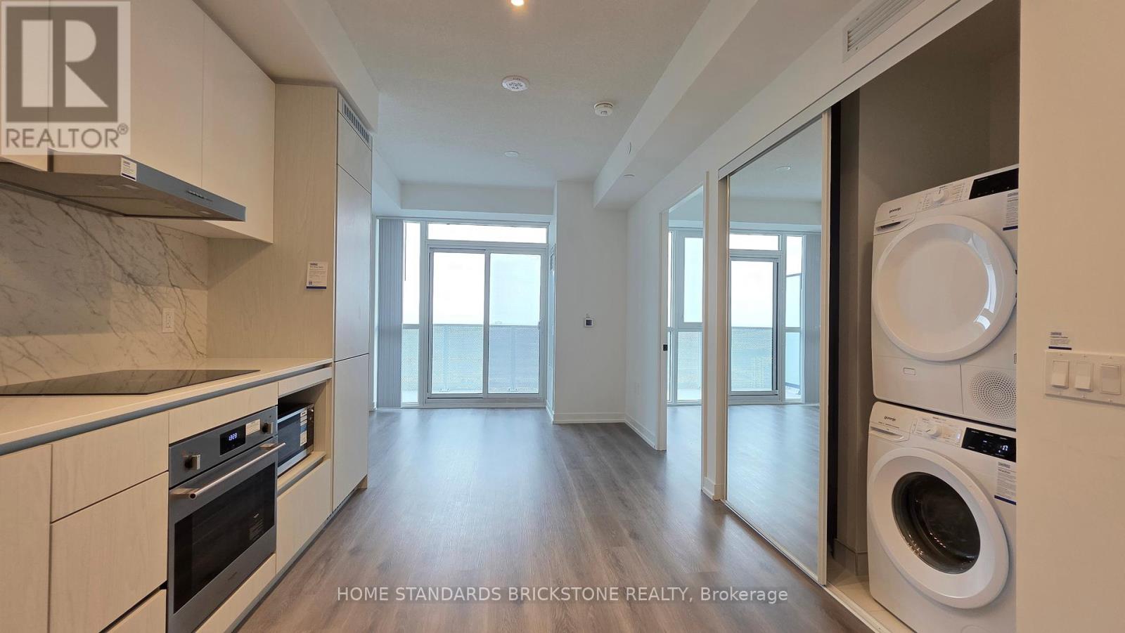 3711 - 28 Interchange Way, Vaughan, Ontario  L4K 0P8 - Photo 13 - N12369538
