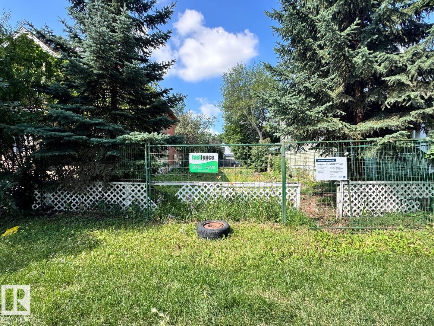 10856 93 ST NW, Edmonton, Alberta