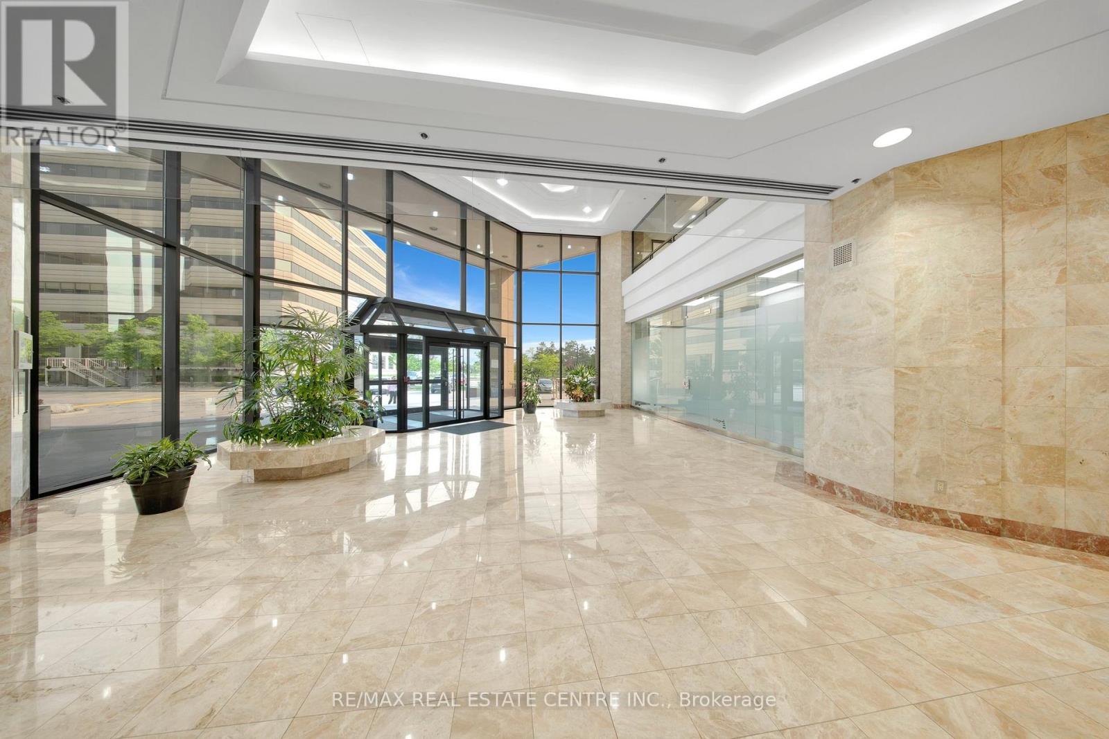 13 - 6733 Mississauga Road, Mississauga, Ontario  L5N 6J5 - Photo 2 - W12369534