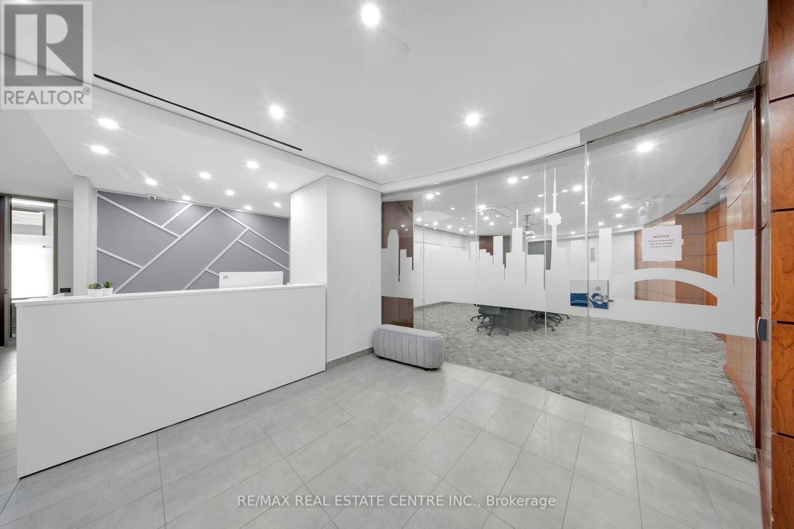 13 - 6733 Mississauga Road, Mississauga, Ontario  L5N 6J5 - Photo 5 - W12369534