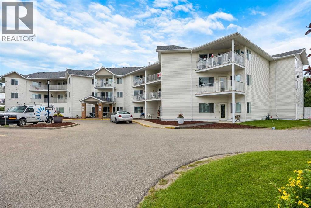 307, 3 Parklane Way, Strathmore, Alberta  T1P 1N6 - Photo 2 - A2248620