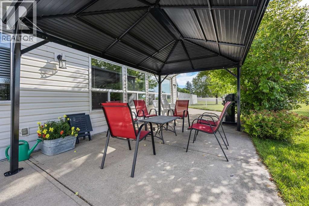 307, 3 Parklane Way, Strathmore, Alberta  T1P 1N6 - Photo 34 - A2248620