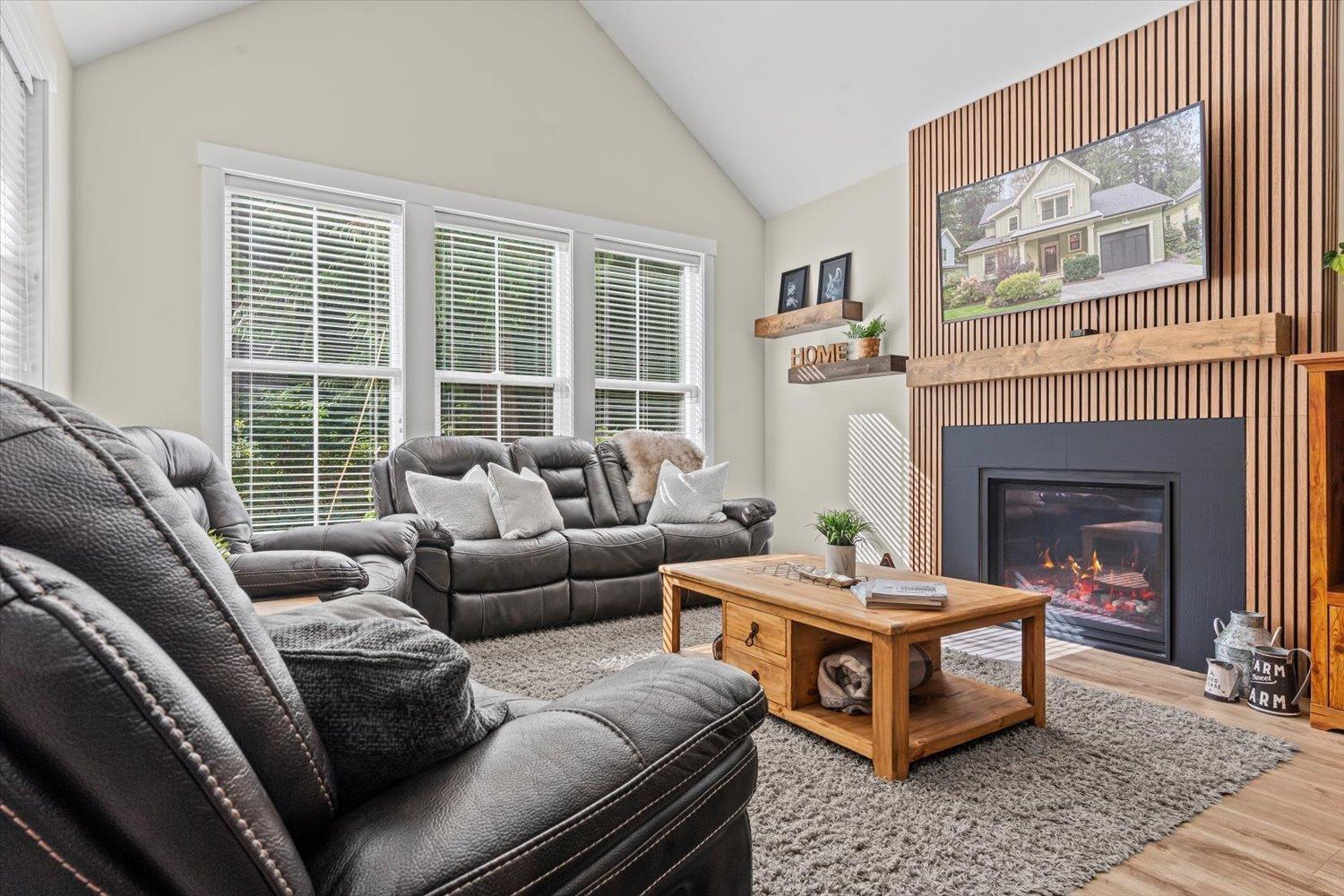 43332 Water Mill Way, Cultus Lake South, Lindell Beach, British Columbia  V2R 0Z4 - Photo 8 - R3039437