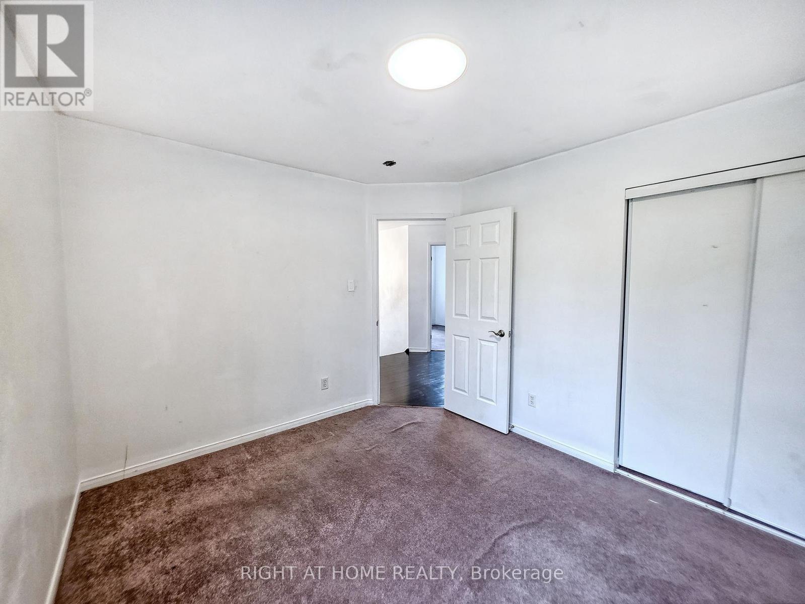6 Buffridge Trail, Brampton (Snelgrove), Ontario  L7A 1H2 - Photo 12 - W12369544