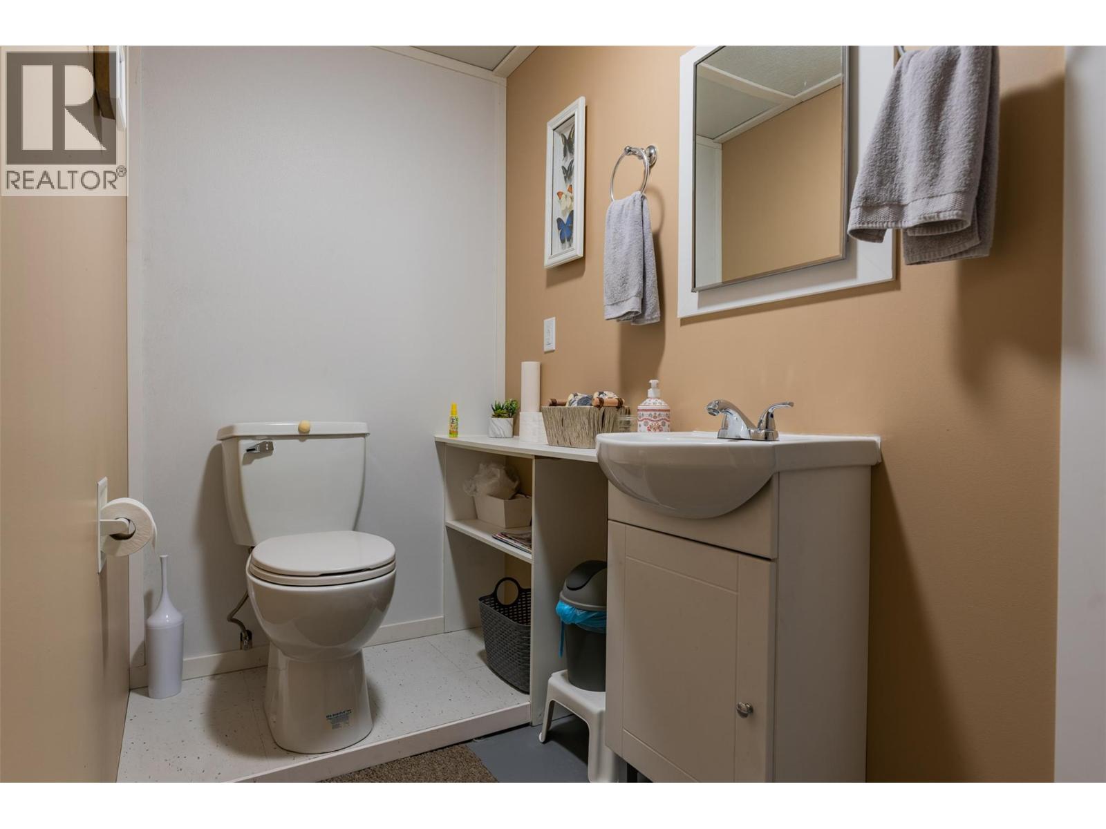 2060 Casino Road, Trail, British Columbia  V1R 4X3 - Photo 34 - 10360915