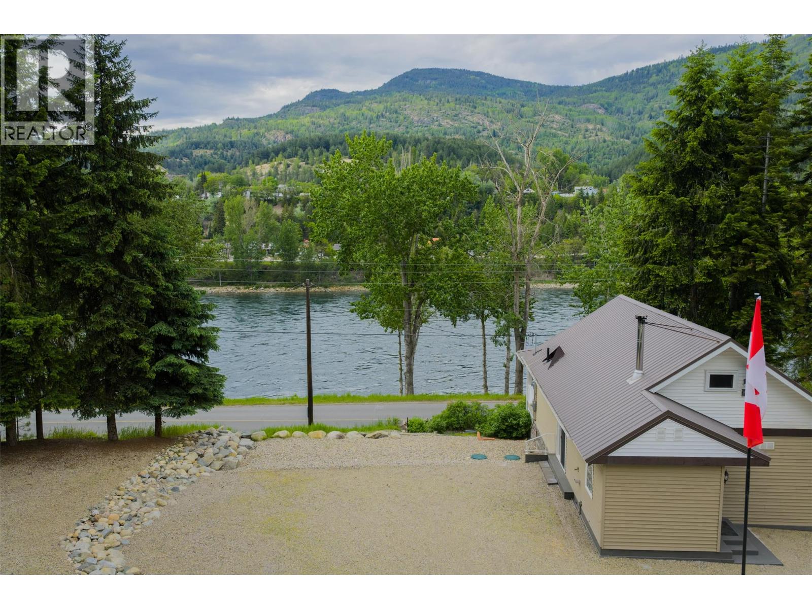 2060 Casino Road, Trail, British Columbia  V1R 4X3 - Photo 60 - 10360915