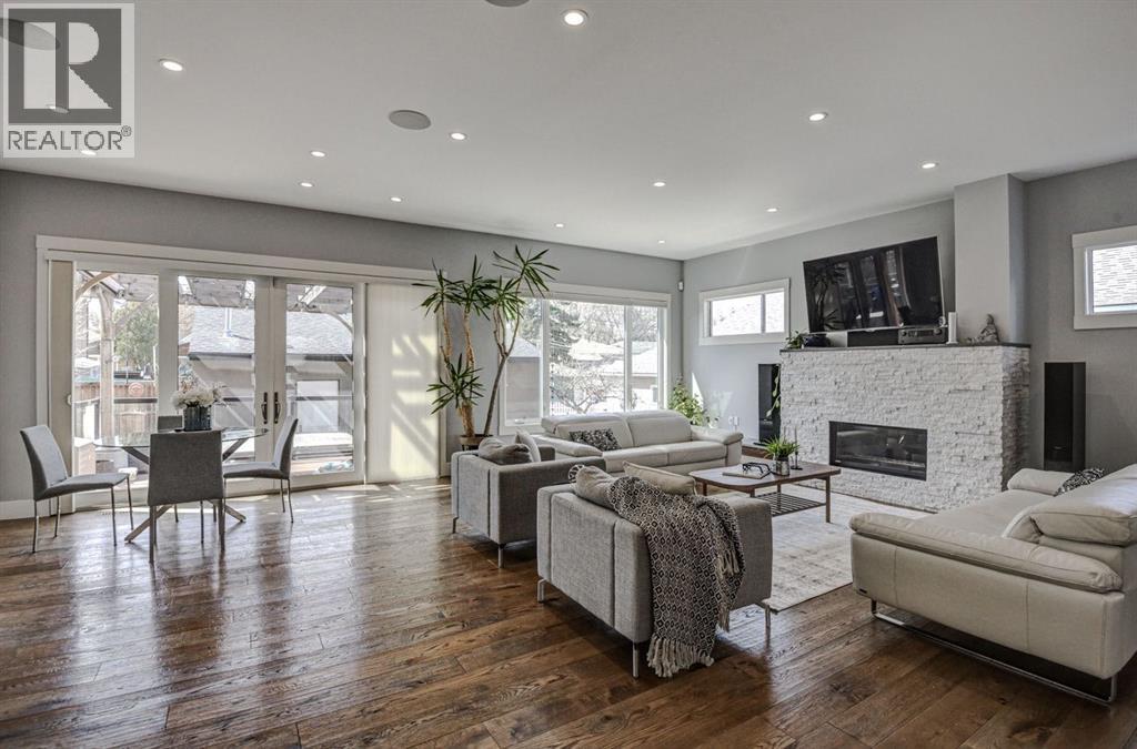 411 9 Street Ne, Calgary, Alberta  T2E 4K2 - Photo 12 - A2242383