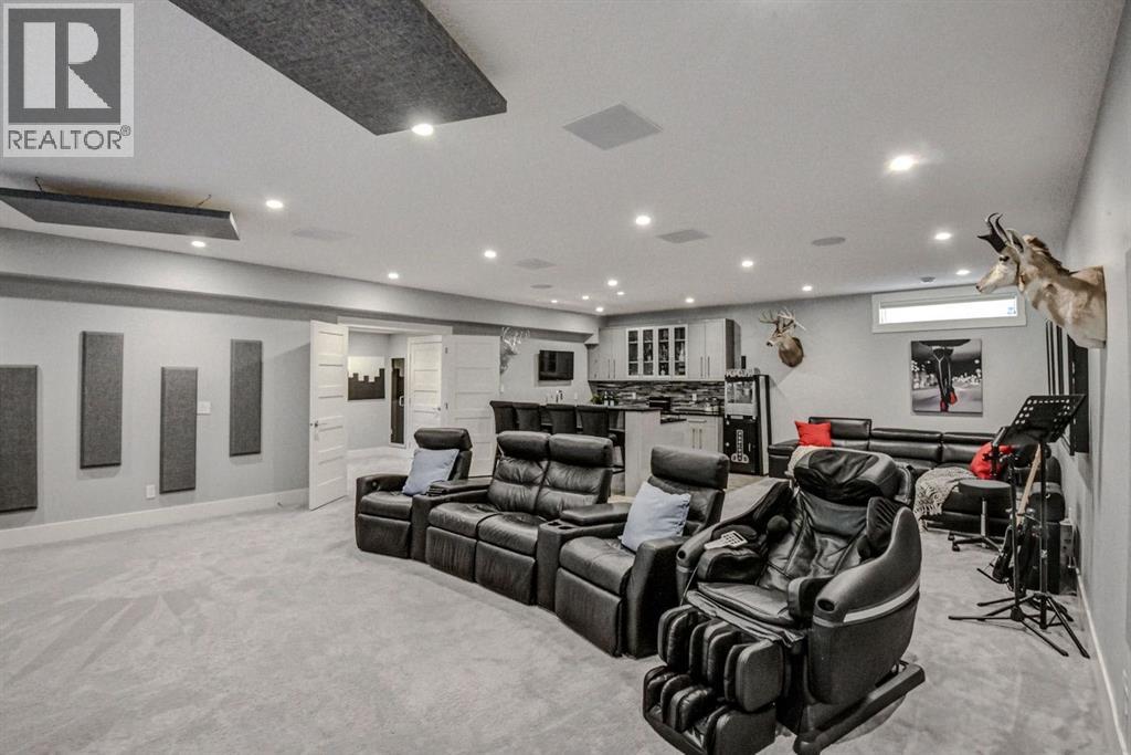 411 9 Street Ne, Calgary, Alberta  T2E 4K2 - Photo 36 - A2242383