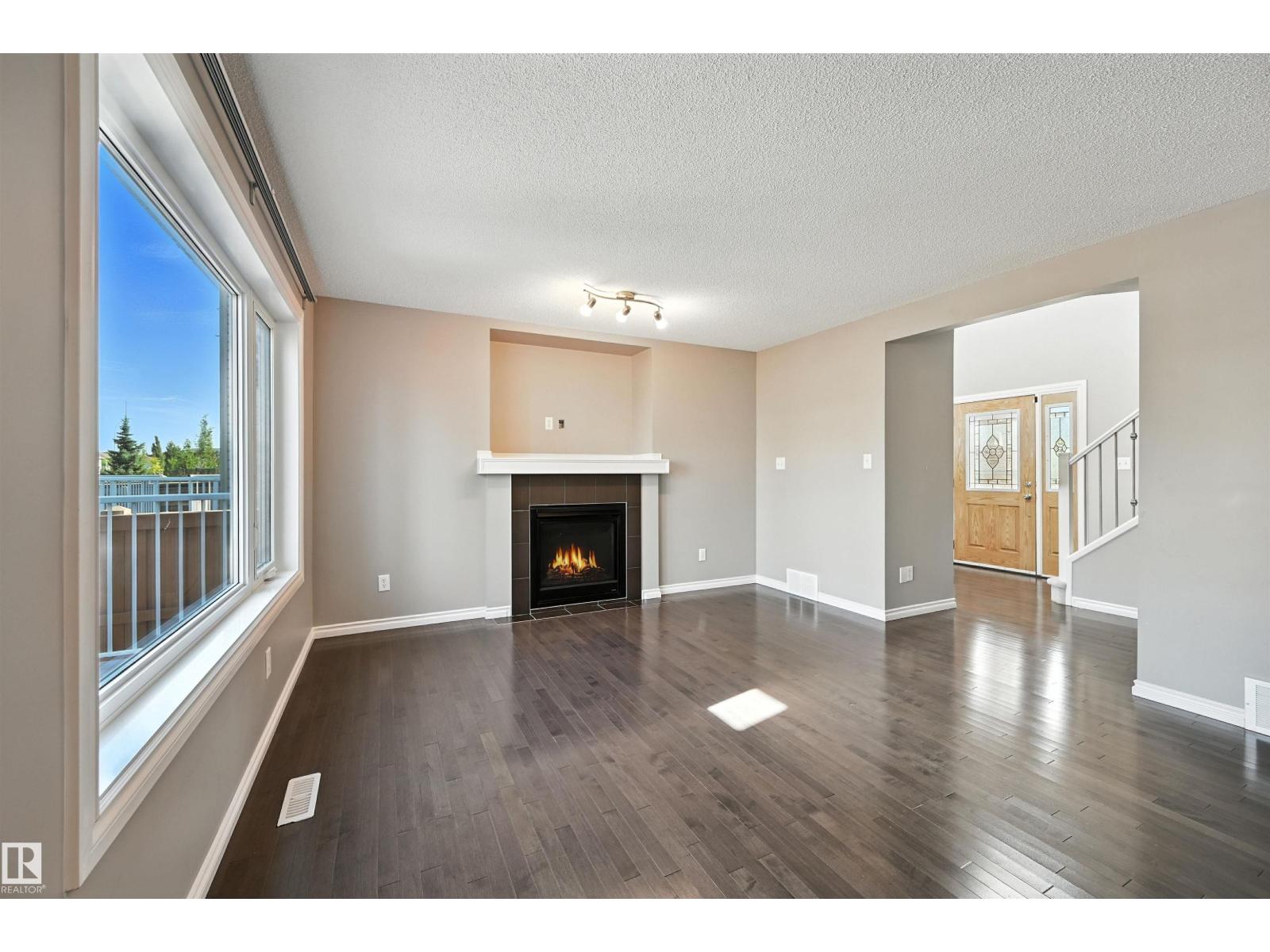 1785 Hammond Cr Nw, Edmonton, Alberta  T6M 0K3 - Photo 5 - E4455171