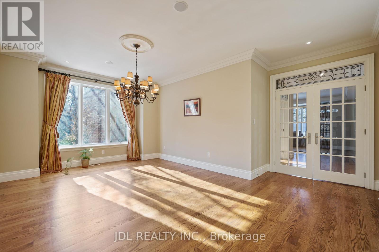 1283 Lindburgh Court, Mississauga, Ontario  L5H 4J2 - Photo 21 - W12369560