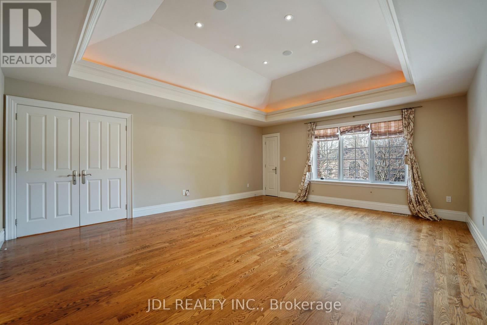 1283 Lindburgh Court, Mississauga, Ontario  L5H 4J2 - Photo 26 - W12369560