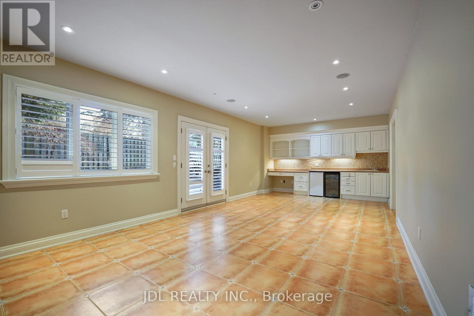 1283 Lindburgh Court, Mississauga, Ontario  L5H 4J2 - Photo 36 - W12369560