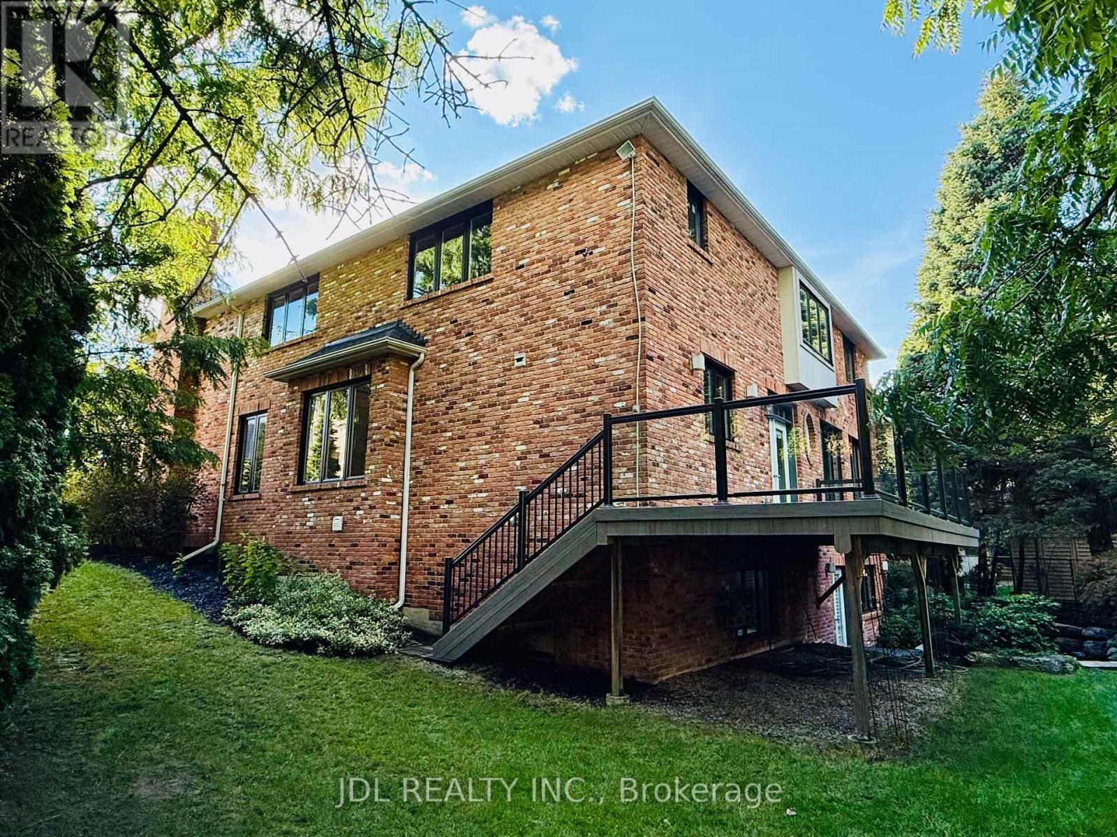 1283 Lindburgh Court, Mississauga, Ontario  L5H 4J2 - Photo 43 - W12369560